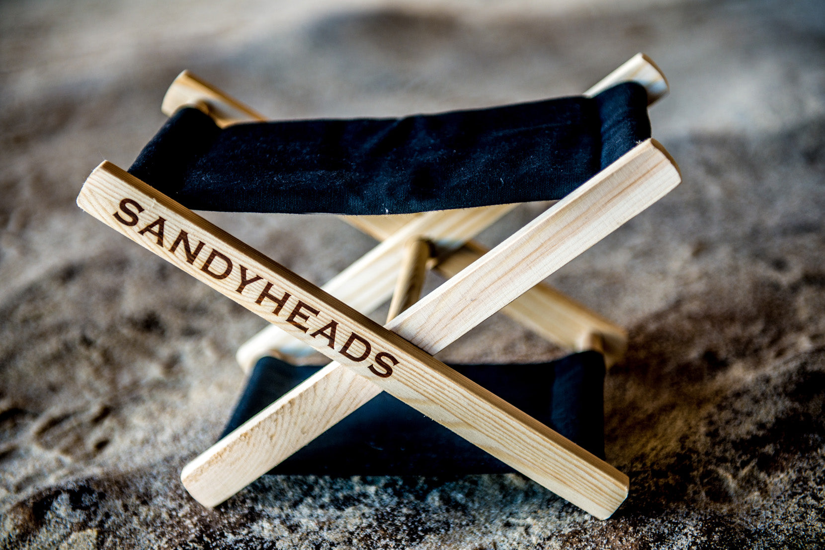 THE BEACH HEADREST - BLACK